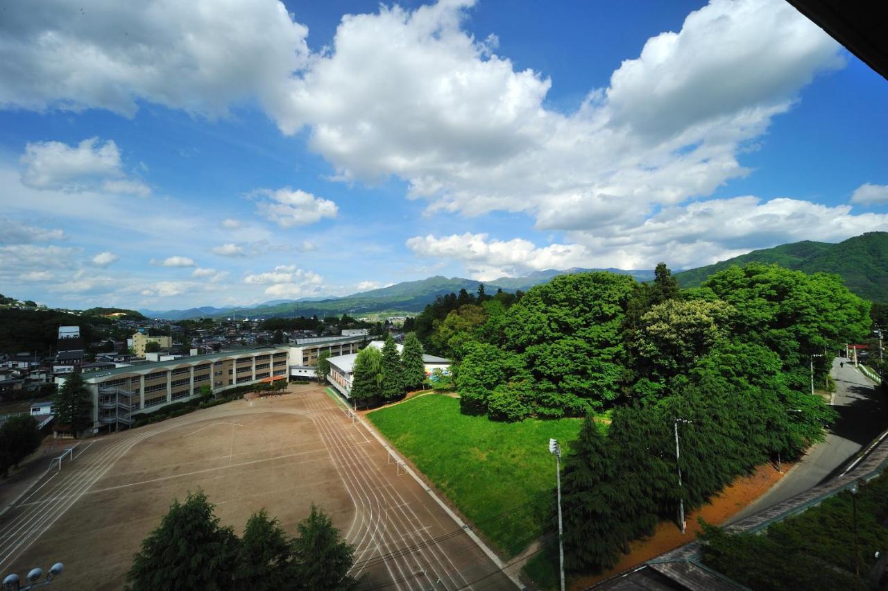 Kaminoyama Senkeien Tsukioka Hotel מראה חיצוני תמונה